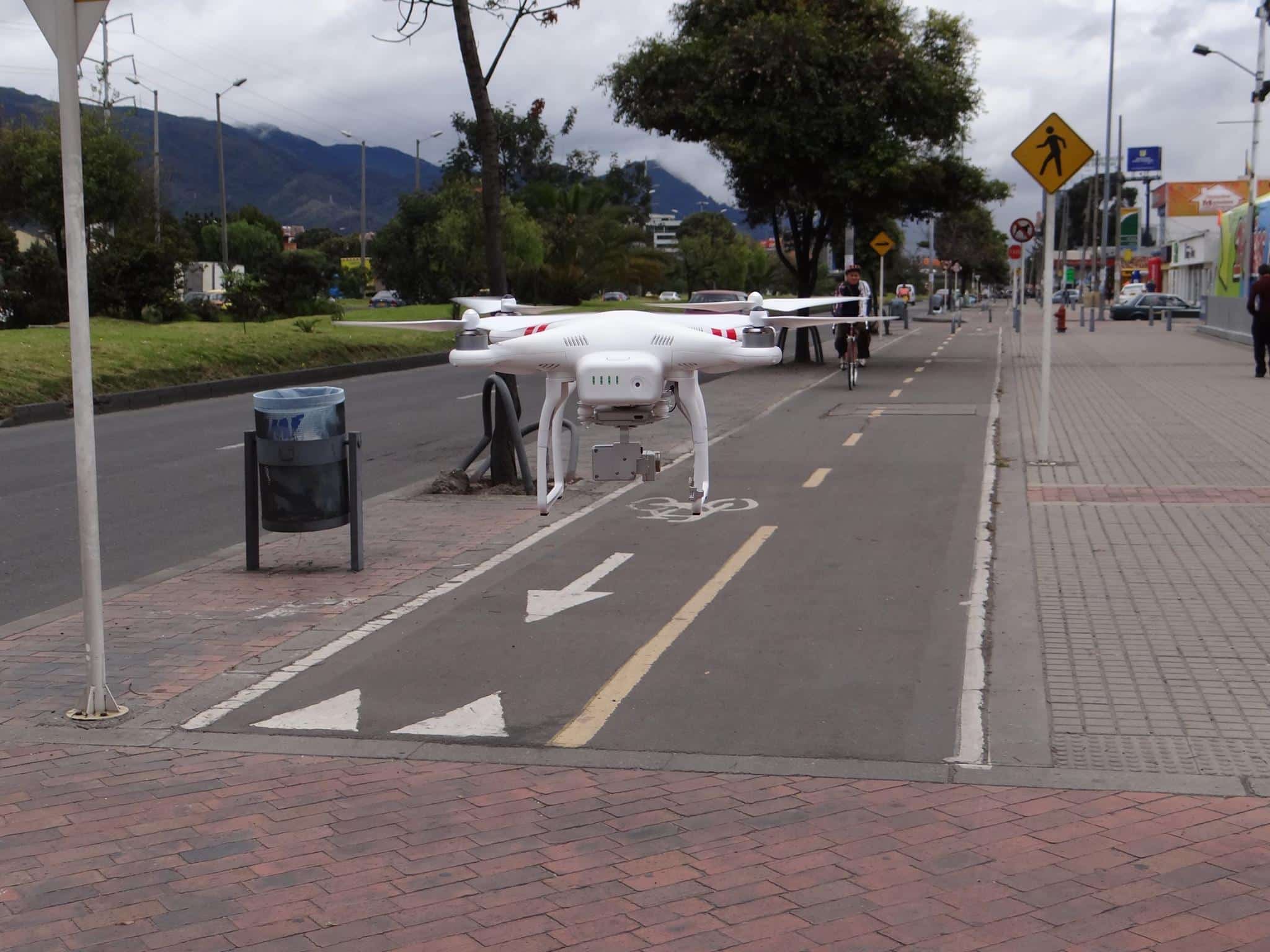 Alquiler de Drones en Bogota Tráfico aéreo de drones. Singapur.