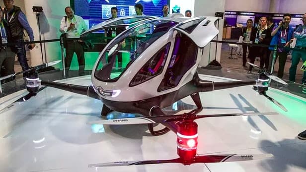 Alquiler de Drones en Bogota El Taxi drone Ehang 185 operaría en Dubai a partir de Julio de 2017.