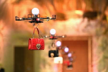 Alquiler de Drones en Bogota Dolce & Gabbana desfile con drones