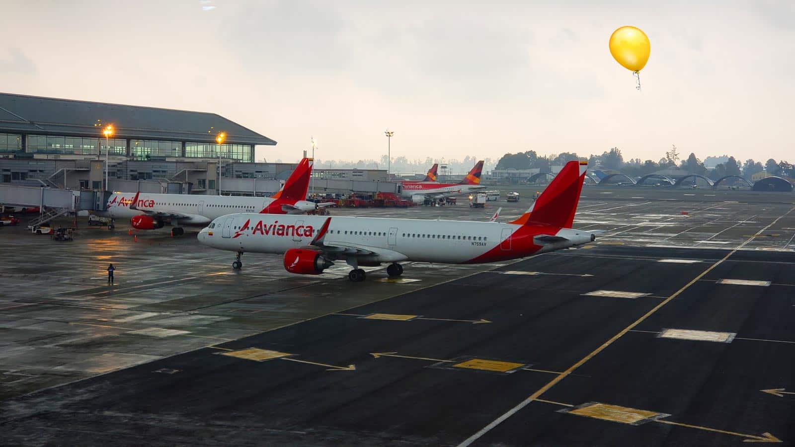 Alquiler de Drones en Bogota El Aeropuerto El Dorado de Bogotá canceló sus operaciones por el vuelo de un globo.