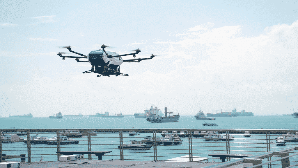 Alquiler de Drones en Bogota dron airbus skyways voló de manera autónoma y llevó insumos a un barco en Singapur.