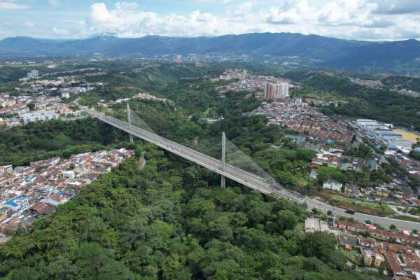 Viaducto de la Novena Bucaramanga Drones Sky Zoom